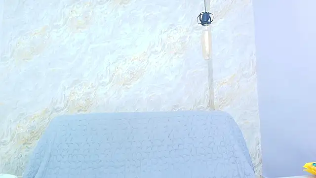 Snapshot of Mia_candy_0 chatting on 10-15-25, 12:02 Mia candy 0 online show from 10-15-25, 12:02