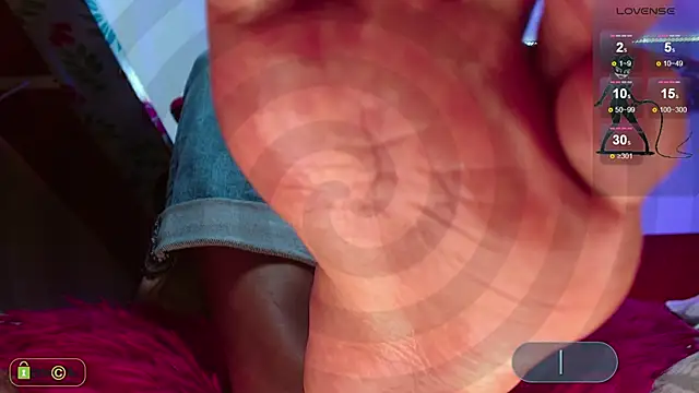 Miss scarllet  online show from 03-20-25, 04:42