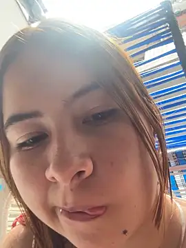 Mia foxx  online show from 11-14-25, 09:07