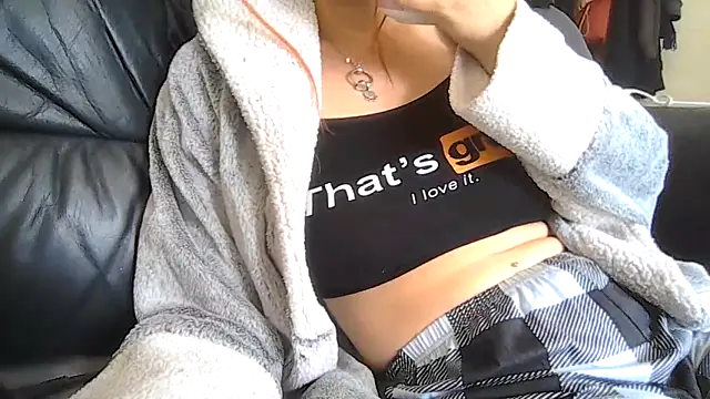 Snapshot of indie-rayne chatting on 06-13-26, 10:35 indie-rayne online show from 06-13-26, 10:35