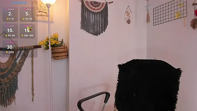 anaruiz  online show from 12-04-25, 08:30