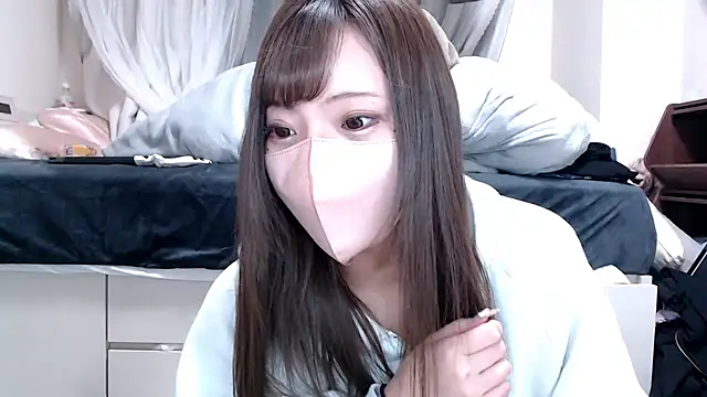 Snapshot of _chanMOMO_ chatting on 03-05-25, 07:17 chanMOMO online show from 03-05-25, 07:17