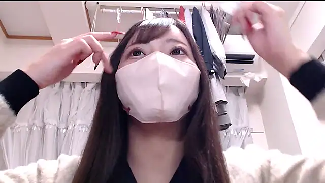 Snapshot of _chanMOMO_ chatting on 03-03-25, 03:00 chanMOMO online show from 03-03-25, 03:00