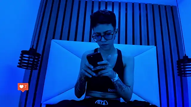 Cutie Shy  online show from 11-09-25, 05:39