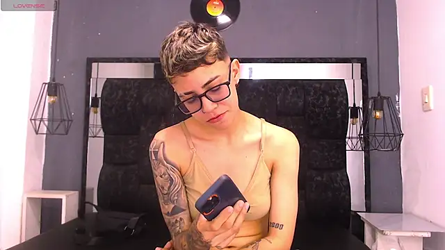 Cutie Shy  online show from 02-13-26, 04:51