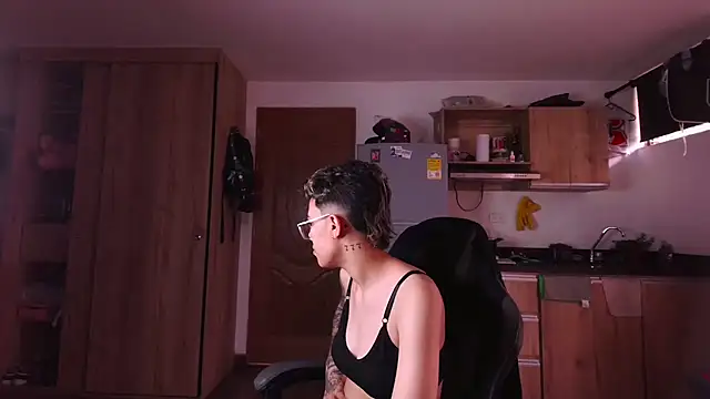 Cutie Shy  online show from 03-21-26, 01:26