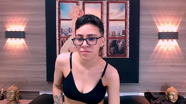 Snapshot of Cutie_Shy_ chatting on 10-08-25, 07:03 Cutie Shy online show from 10-08-25, 07:03