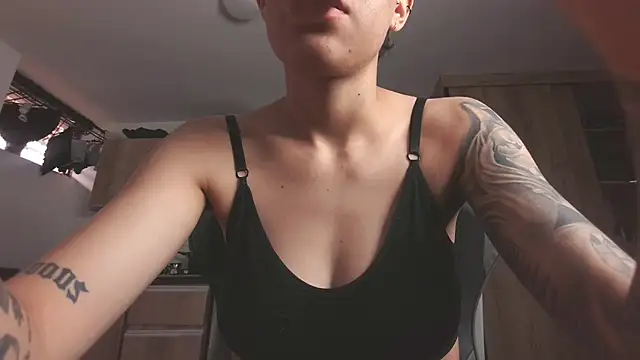 Cutie Shy  online show from 06-09-26, 01:01