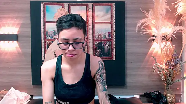 Cutie Shy  online show from 12-01-25, 05:36