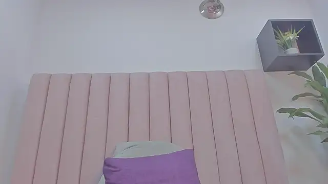 camila  herrera online show from 03-19-25, 12:34