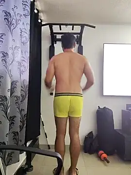 Snapshot of LatinMar chatting on 11-21-25, 12:59 LatinMar online show from 11-21-25, 12:59