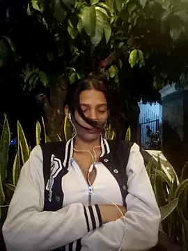 lily sk online show from 02-15-25, 03:52