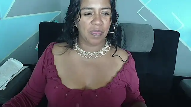 saggil23 online show from 10-27-25, 05:25