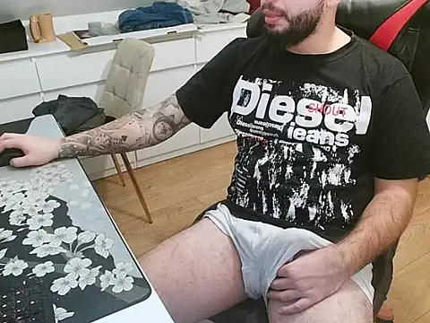 Snapshot of prezydentcam chatting on 02-09-26, 02:15 prezydentcam online show from 02-09-26, 02:15