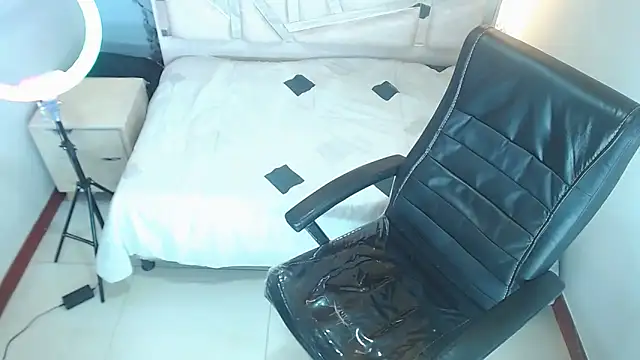 Salome Milf202 online show from 11-10-25, 01:16