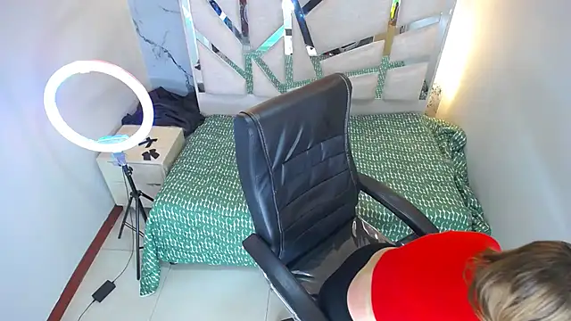 Salome Milf202 online show from 03-13-26, 12:15