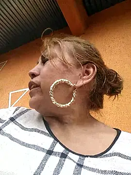 Kazsandraa online show from 01-12-26, 05:20