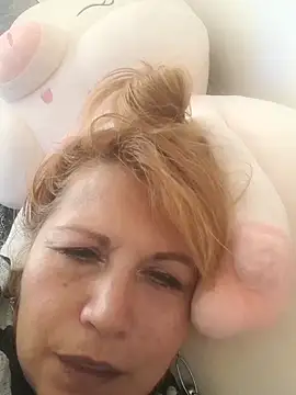 Snapshot of Kazsandraa chatting on 07-16-26, 05:43 Kazsandraa online show from 07-16-26, 05:43