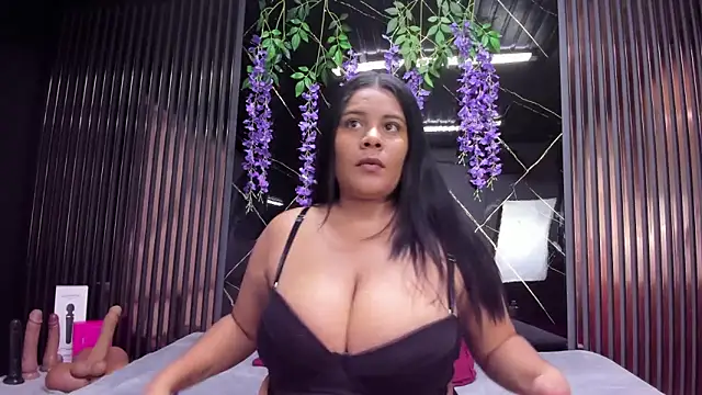 Snapshot of Sam-Evans-hot chatting on 05-30-26, 05:07 Sam-Evans-hot online show from 05-30-26, 05:07