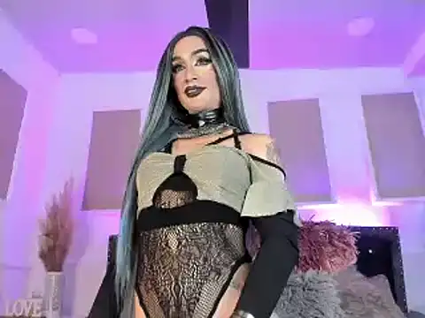 queen satin online show from 12-28-24, 12:13