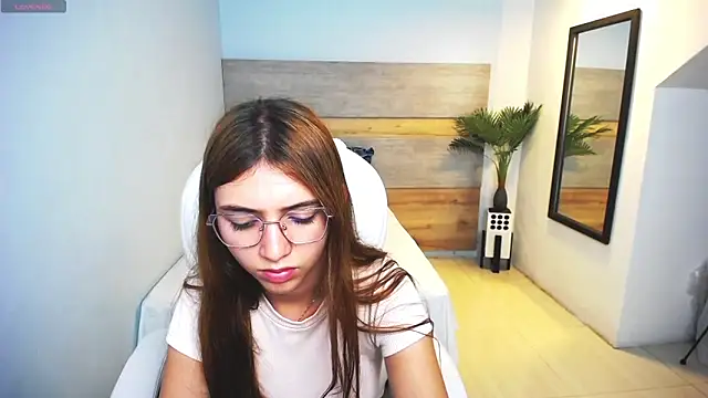 liseth fox online show from 02-26-25, 12:41