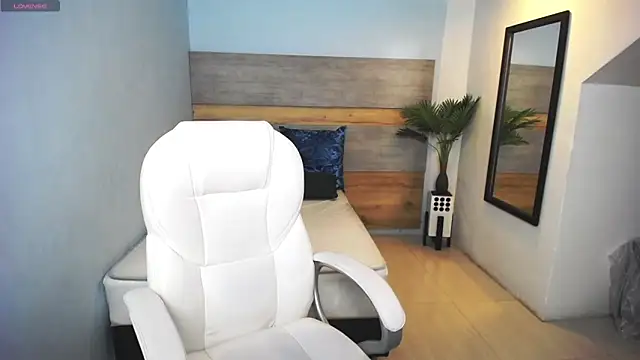 liseth fox online show from 03-05-25, 07:17