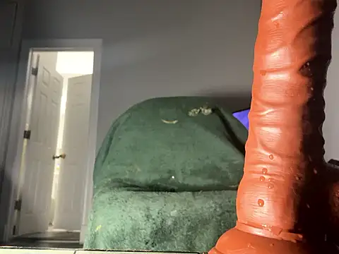 ChiRaqb8 online show from 04-01-26, 08:59