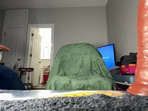 ChiRaqb8 online show from 02-27-26, 02:01