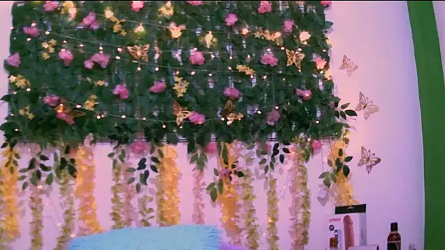 Crysrus online show from 11-06-25, 11:09