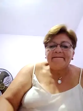 Madrastrahot69 online show from 11-19-25, 04:45