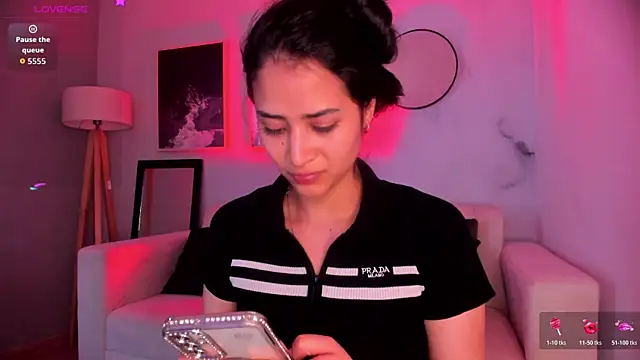 lara madisson online show from 11-12-25, 05:55