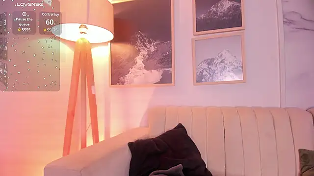 lara madisson online show from 03-15-25, 07:20