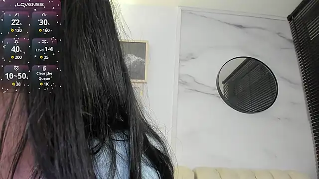 lara madisson online show from 03-18-25, 04:29