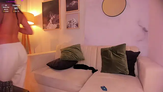 lara madisson online show from 09-20-25, 07:02