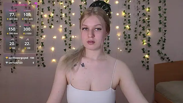 Snapshot of EmiliaDuchess chatting on 03-06-25, 06:52 EmiliaDuchess online show from 03-06-25, 06:52