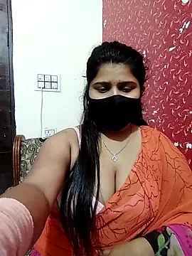 Snapshot of Hotty-simran chatting on 03-15-25, 04:57 Hotty-simran online show from 03-15-25, 04:57