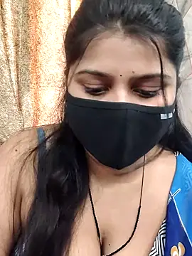 Hotty-simran online show from 01-15-26, 04:49
