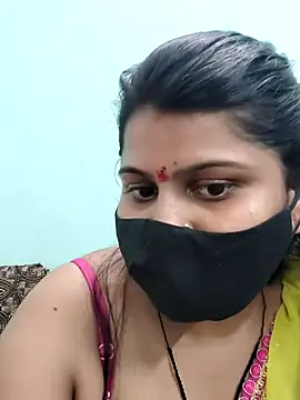 Snapshot of Hotty-simran chatting on 10-01-25, 07:02 Hotty-simran online show from 10-01-25, 07:02