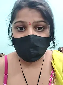 Snapshot of Hotty-simran chatting on 10-03-25, 04:47 Hotty-simran online show from 10-03-25, 04:47