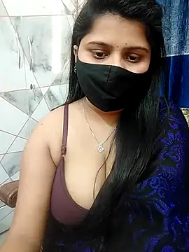 Snapshot of Hotty-simran chatting on 02-25-25, 08:36 Hotty-simran online show from 02-25-25, 08:36