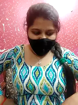 Snapshot of Hotty-simran chatting on 03-19-25, 10:44 Hotty-simran online show from 03-19-25, 10:44
