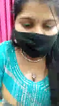 Snapshot of Hotty-simran chatting on 03-12-25, 11:54 Hotty-simran online show from 03-12-25, 11:54