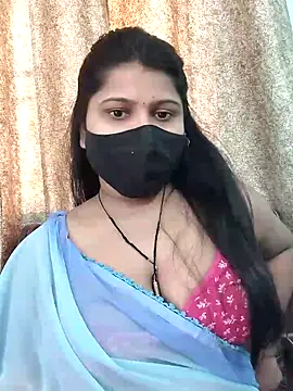 Snapshot of Hotty-simran chatting on 10-06-25, 04:46 Hotty-simran online show from 10-06-25, 04:46