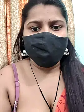 Snapshot of Hotty-simran chatting on 10-16-25, 04:43 Hotty-simran online show from 10-16-25, 04:43