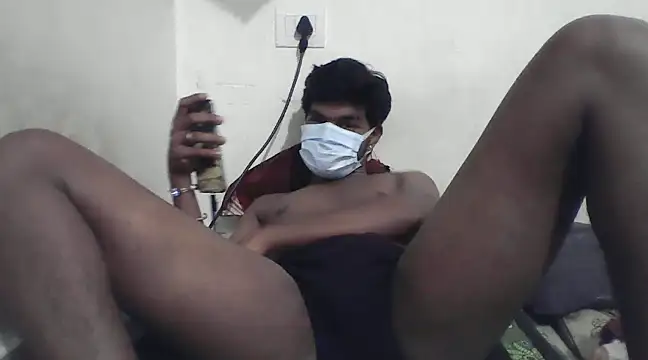 Snapshot of Bangalore_boy29 chatting on 02-17-25, 04:28 Bangalore boy29 online show from 02-17-25, 04:28