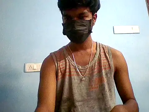 Snapshot of Bangalore_boy29 chatting on 10-28-25, 04:35 Bangalore boy29 online show from 10-28-25, 04:35