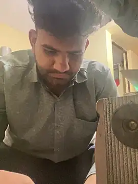 Snapshot of hairyboy69 chatting on 02-16-25, 01:25 hairyboy69 online show from 02-16-25, 01:25