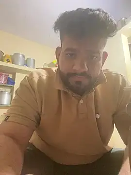 Snapshot of hairyboy69 chatting on 03-05-25, 07:06 hairyboy69 online show from 03-05-25, 07:06