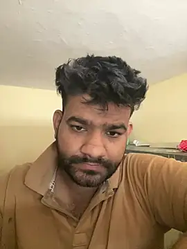 Snapshot of hairyboy69 chatting on 02-25-25, 06:14 hairyboy69 online show from 02-25-25, 06:14