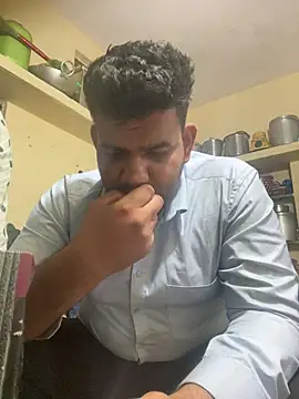 Snapshot of hairyboy69 chatting on 03-21-25, 05:02 hairyboy69 online show from 03-21-25, 05:02